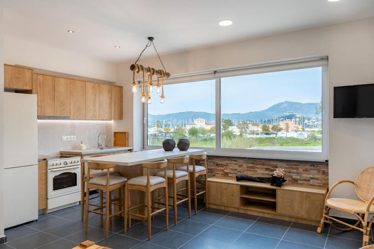 Konstantino'S Corfu Marina View Apartment Kontokali Extérieur photo