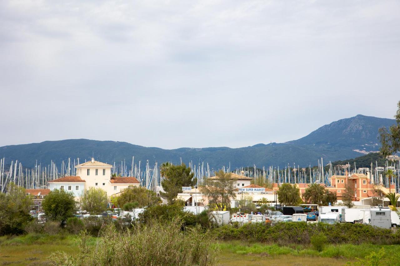 Konstantino'S Corfu Marina View Apartment Kontokali Extérieur photo